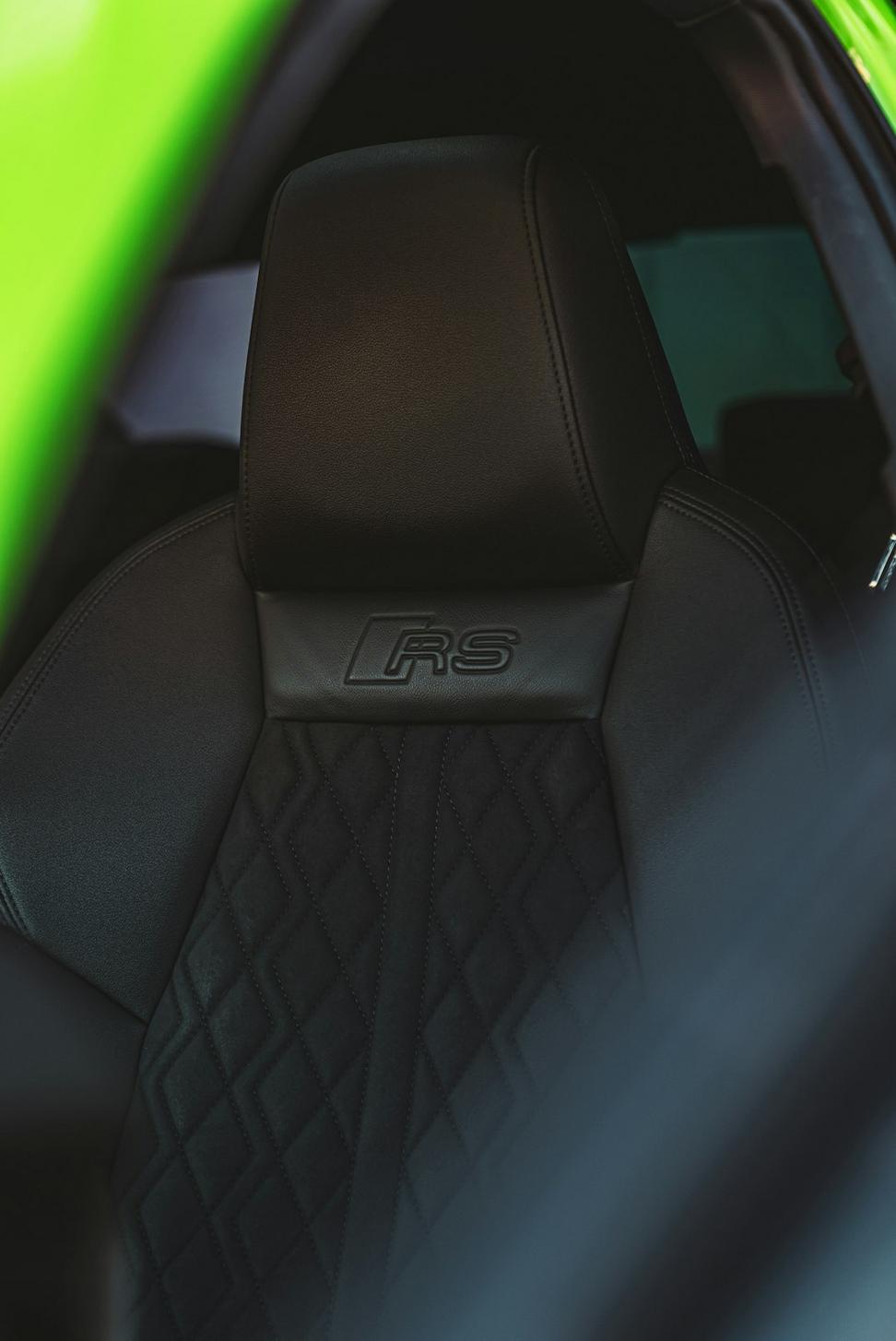 Racing seats installation